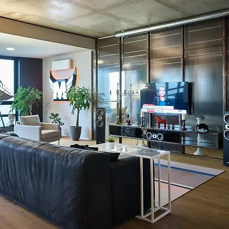 Helen Apartment