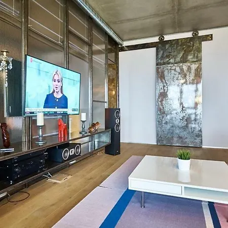 Helen Apartment